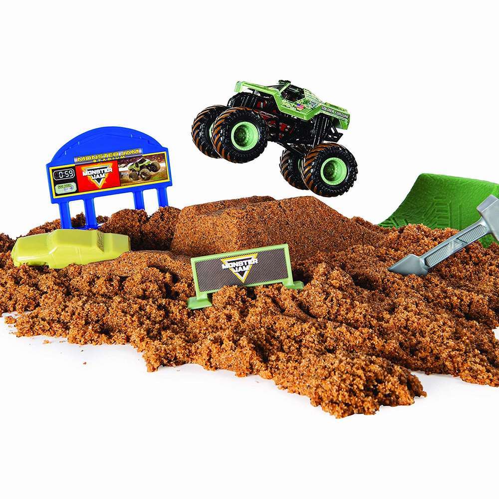 Monster jam set camioneta cu nisip si accesorii cu rampa