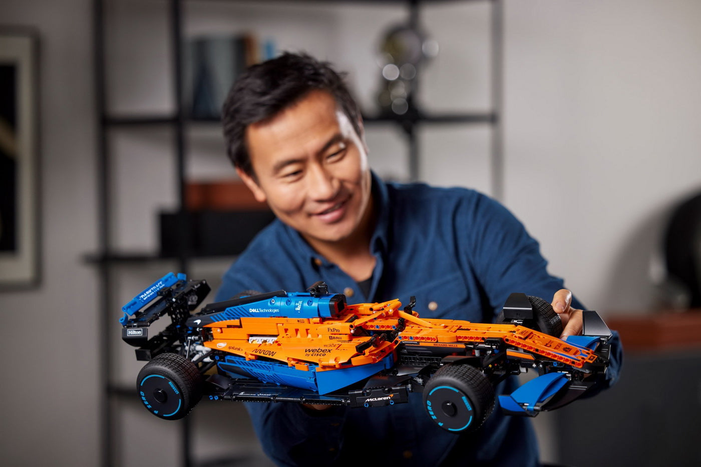 Lego technic mclaren f1 42141