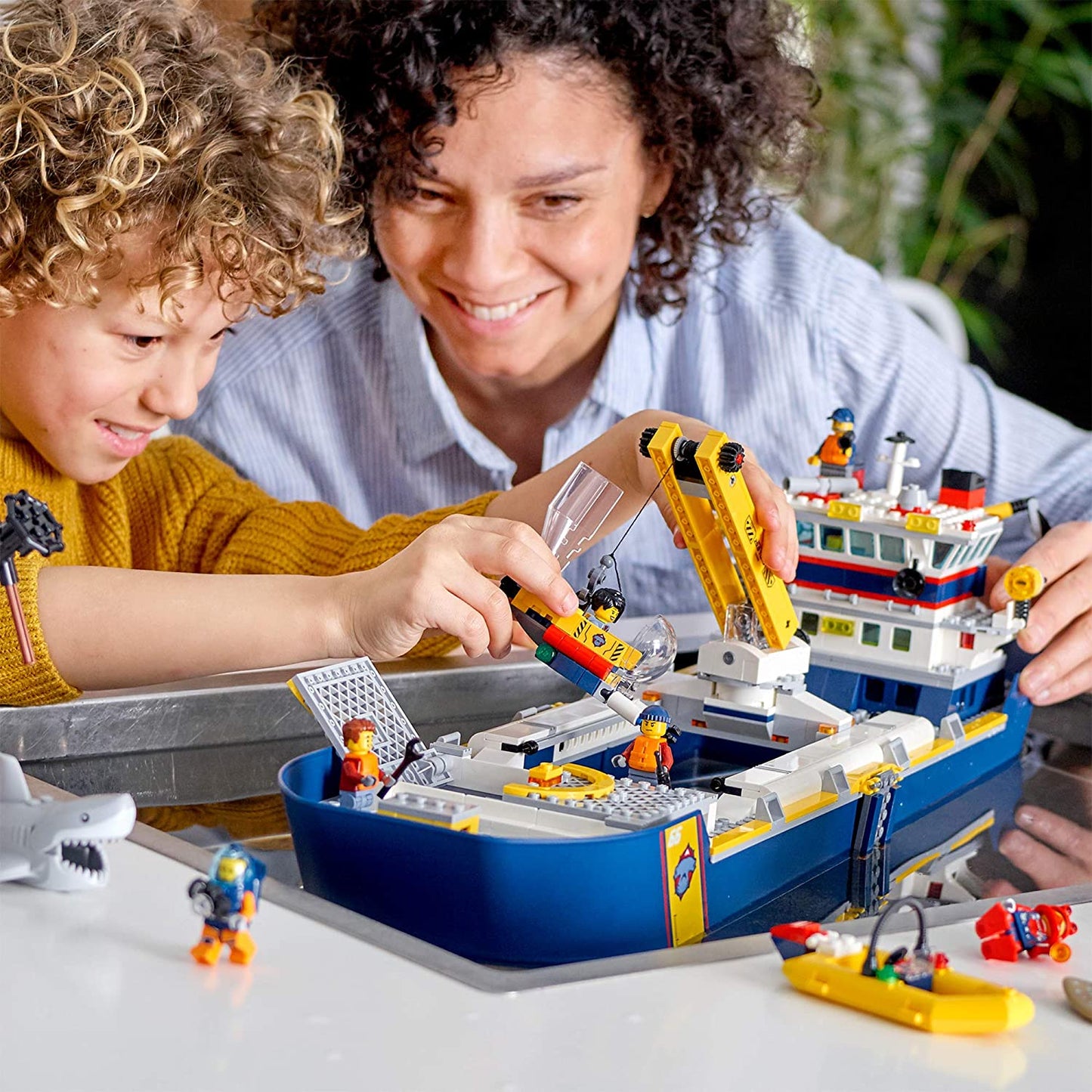 Lego nava de explorare a oceanului