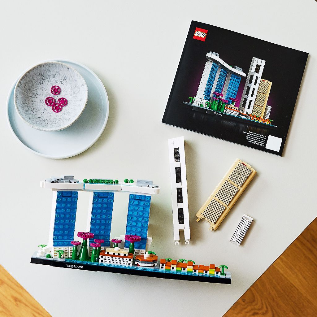 Lego architecture singapore 21057