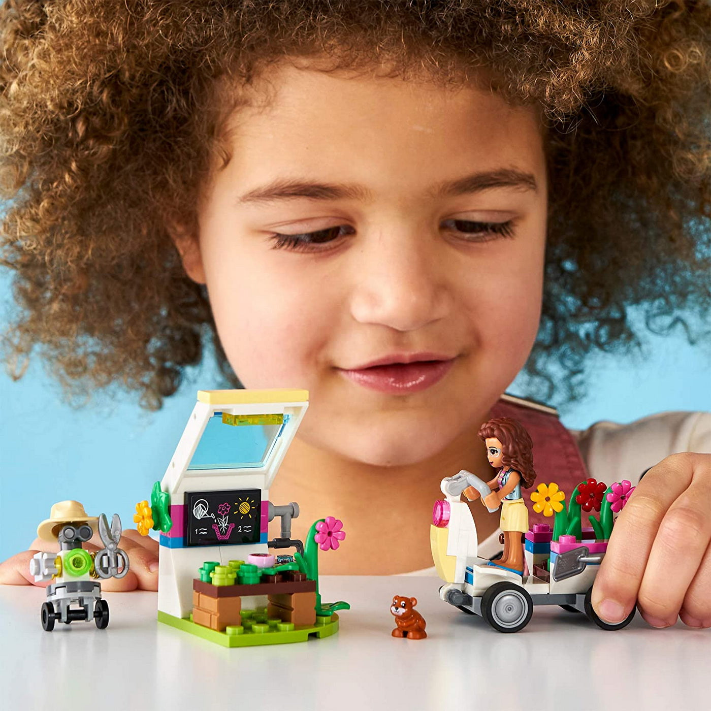 Lego friends gradina cu flori a oliviei 41425