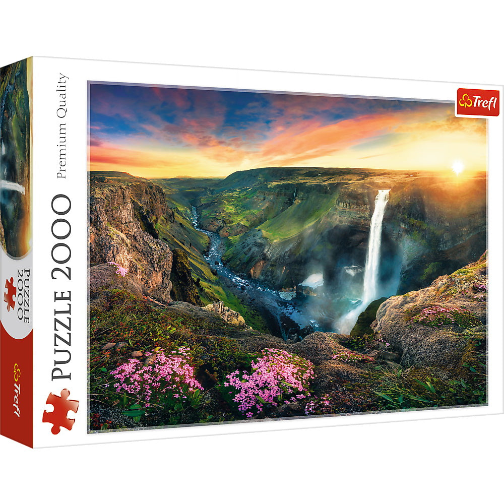 Puzzle trefl 2000 cascada haifoss isalnda