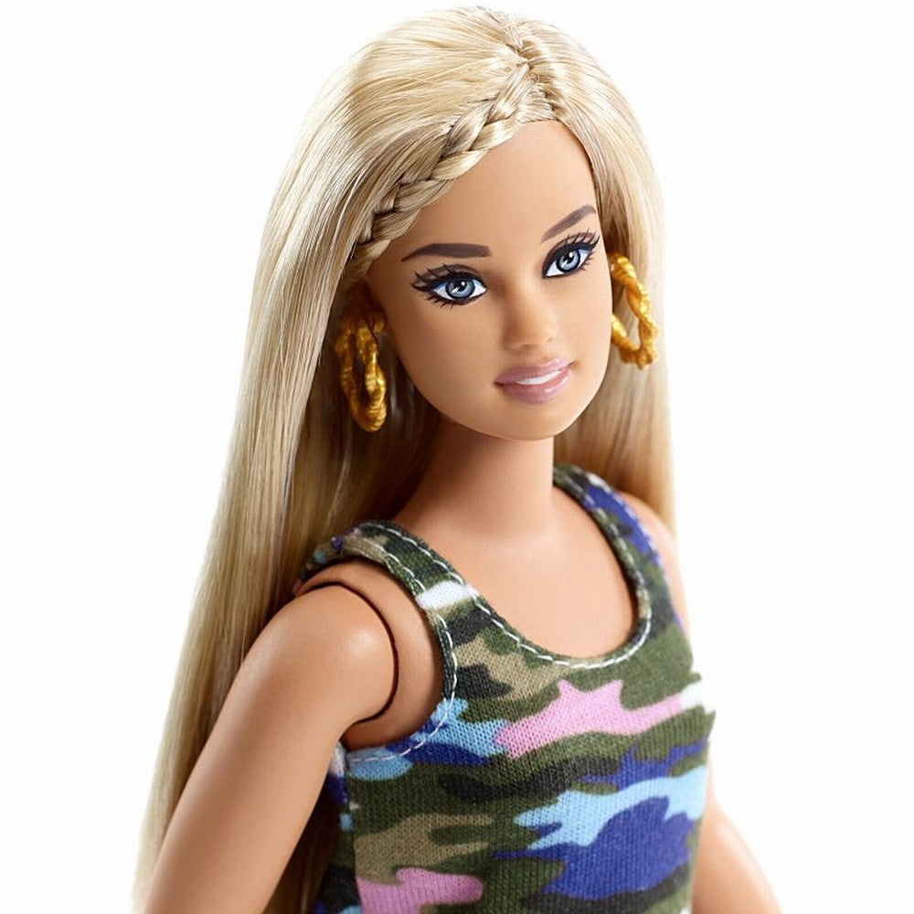 Papusa barbie fashionista cu forme si suvite blonde