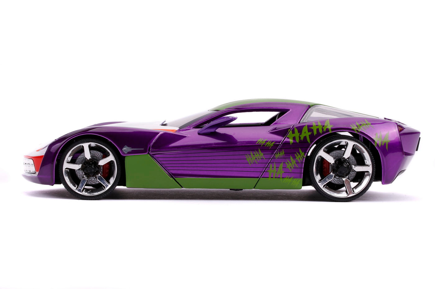 Masinute metalica chevy corvette stingray 2009 si figurina joker scara 1:24